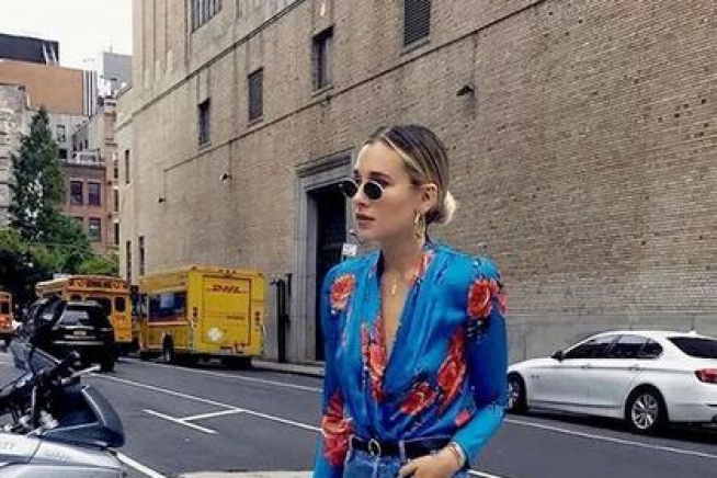 ashley-graham-provoca-victorias-secret 让欧阳娜娜美到发光的绸面西服了解下